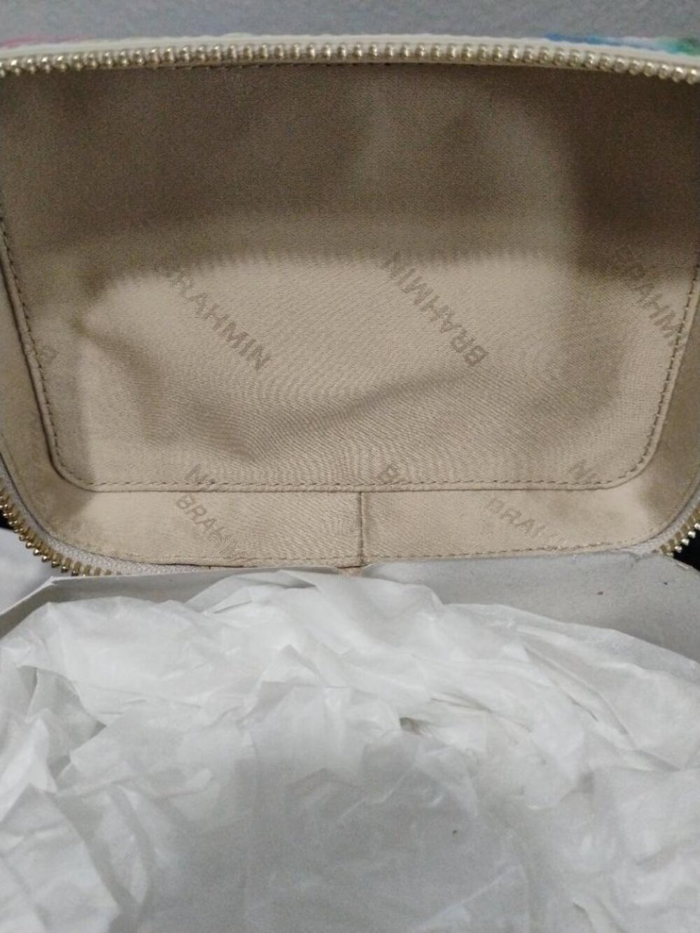 Brahmin Multicolor Impression Melbourne DI Iridescent Charmaine Travel Case NWT - Picture 5 of 11
